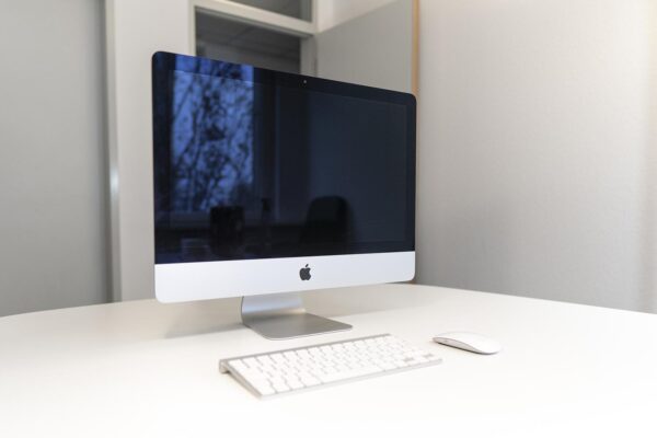 iMac 21,5" 4K (Late 2015) Intel Core i5 / 1TB Fusion Drive / 16GB / Iris Pro 6200